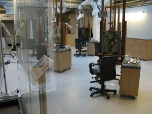 800px-The_Lunder_Conservation_Center_Laboratory