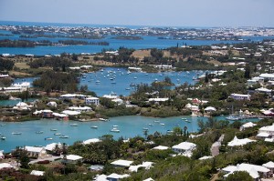 800px-View_from_top_of_Gibbs_Lighthouse_Bermuda