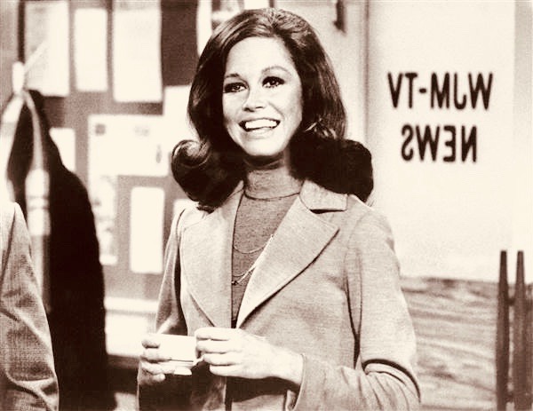 170125-mary-tyler-moore_642779a6f7208a58d1945695b88fd183.nbcnews-ux-600-480 2