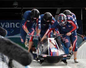 USA-1_in_heat_3_of_4_man_bobsleigh_at_2010_Winter_Olympics_2010-02-27
