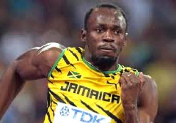 Usain Bolt Wins 100m Gold