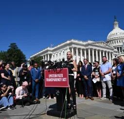 ‘This is not a hoax’: Epstein survivors speak out demanding files be released by Lauren Peller, Jay O’Brien, John Parkinson, and Alexandra Hutzler ABC News